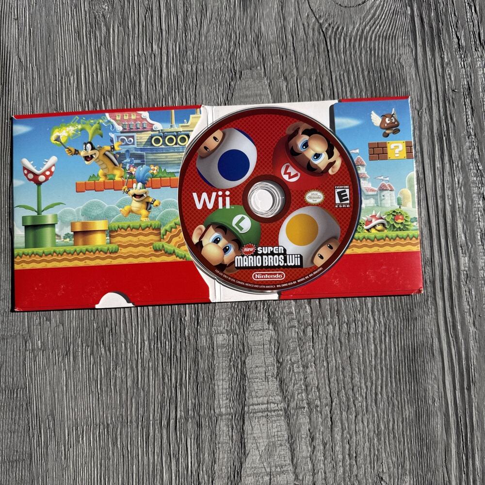 New Super Mario Bros. Wii (Game + Cardboard Sleeve)
